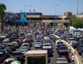 La venta de autos usados en México, provenientes del extranjero, y en particular de Estados Unidos, es materia de debate entre los diversos sectores involucrados: comercializadores de autos nuevos en el país, comerciantes de vehículos seminuevos importados, agentes aduanales, gobierno federal y gobiernos estatales sujetos a las leyes vigentes de importación.