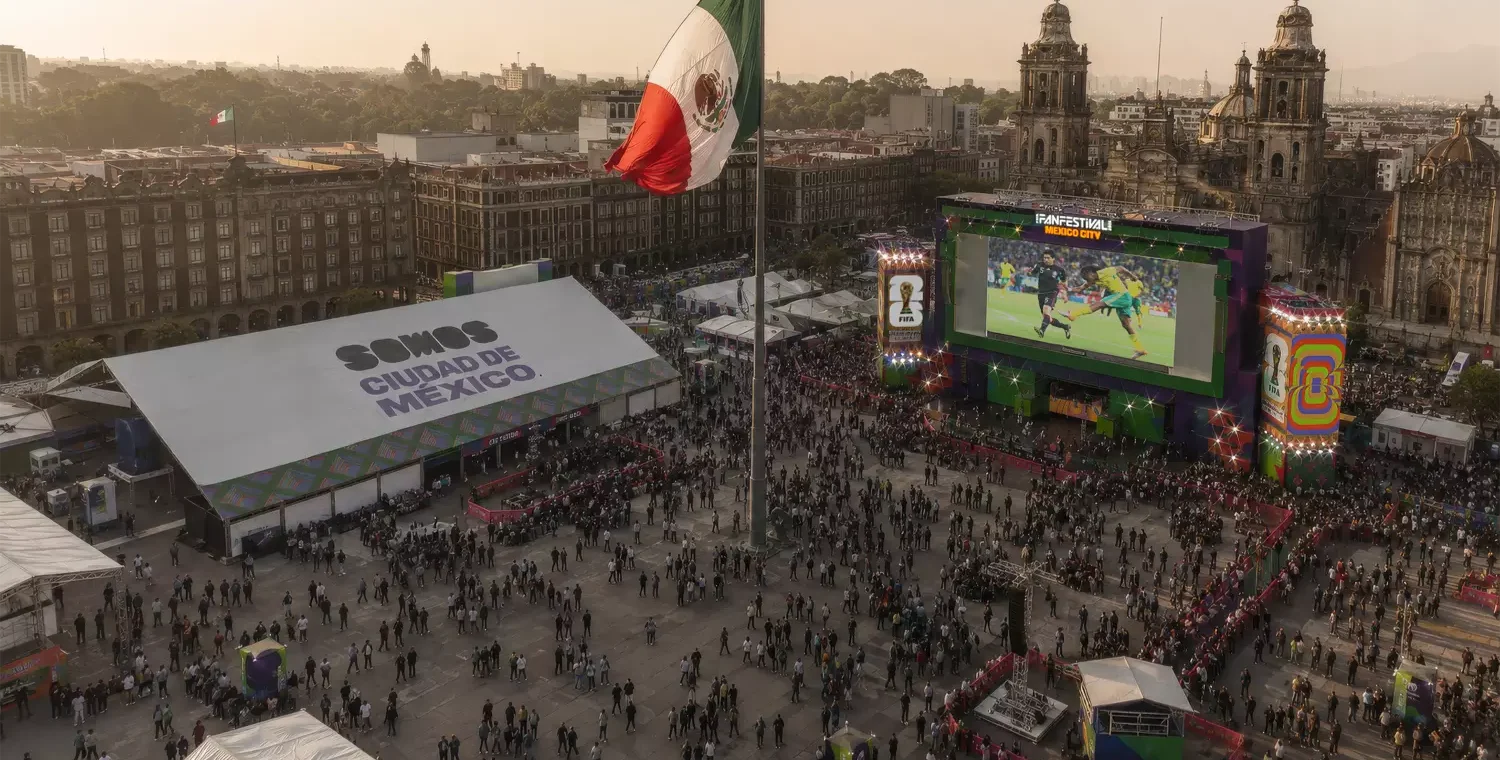 México, como país, se encuentra en un momento clave de definición. Así recibe el Mundial de Futbol.