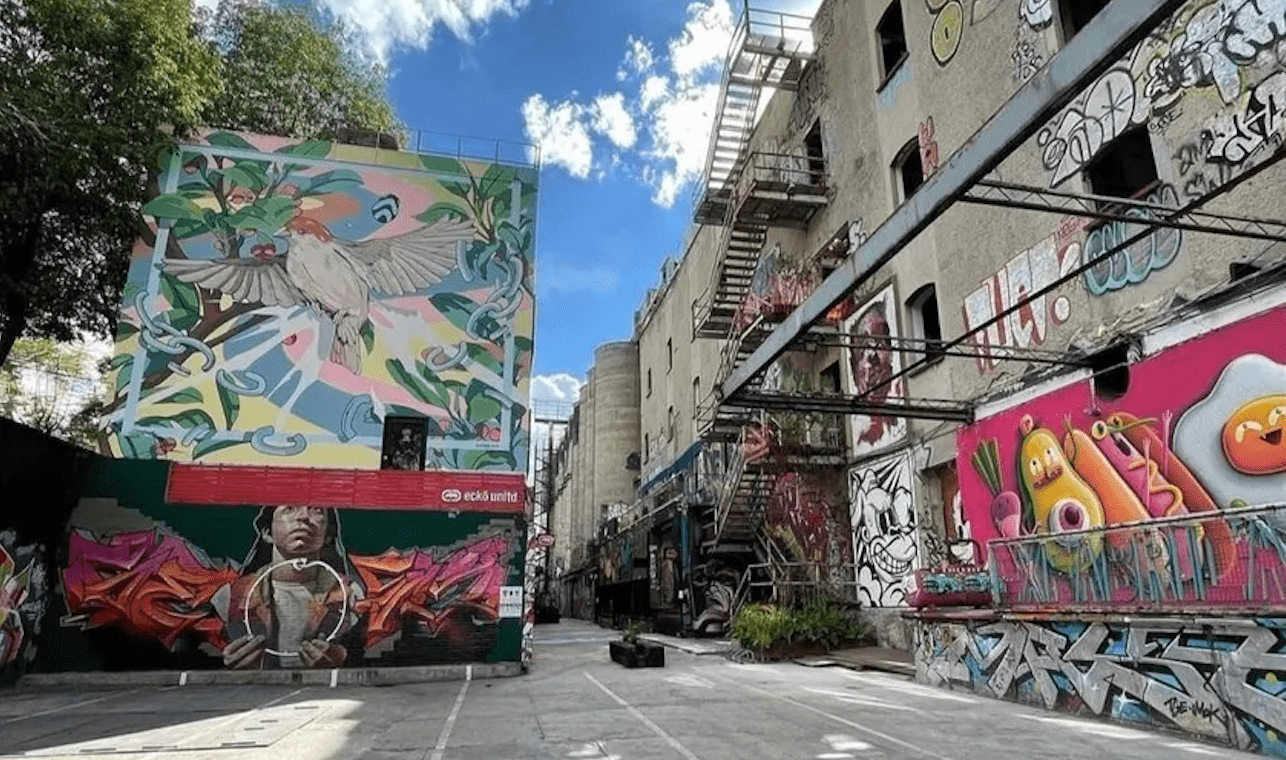 Las fábricas y los espacios industriales a lo largo del mundo han mutado en lugares de encuentro cultural y social.
