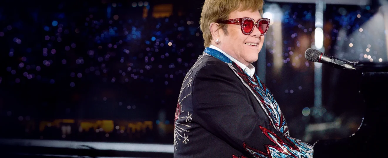El cantautor británico Elton John estará de gira en México después de que se cumplan 14 años desde su última visita.