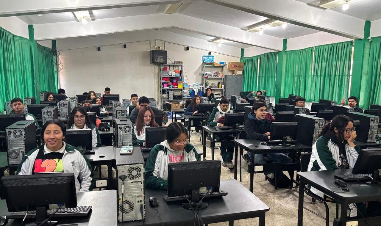 El sistema y la política educativa del país se enfrenta a un gran cambio estructural para acceder a la educación media superior.