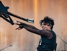 Yungblud ha traído a discusión la importancia de la salud mental para las figuras que tienen una exposición pública incesante.